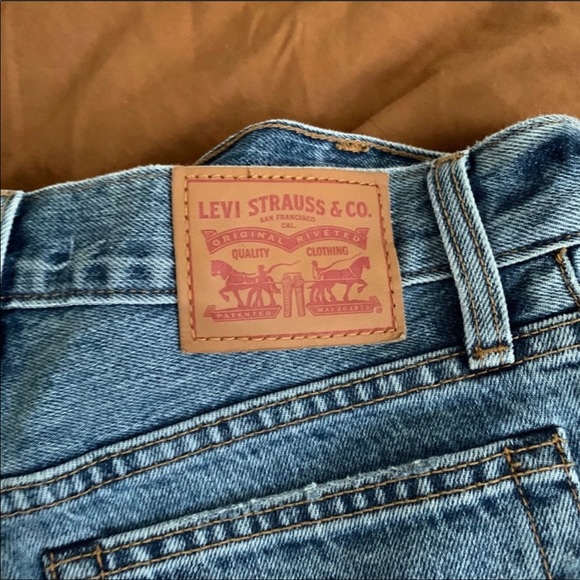 Levi's wedgie shorts - Picture 3 of 4